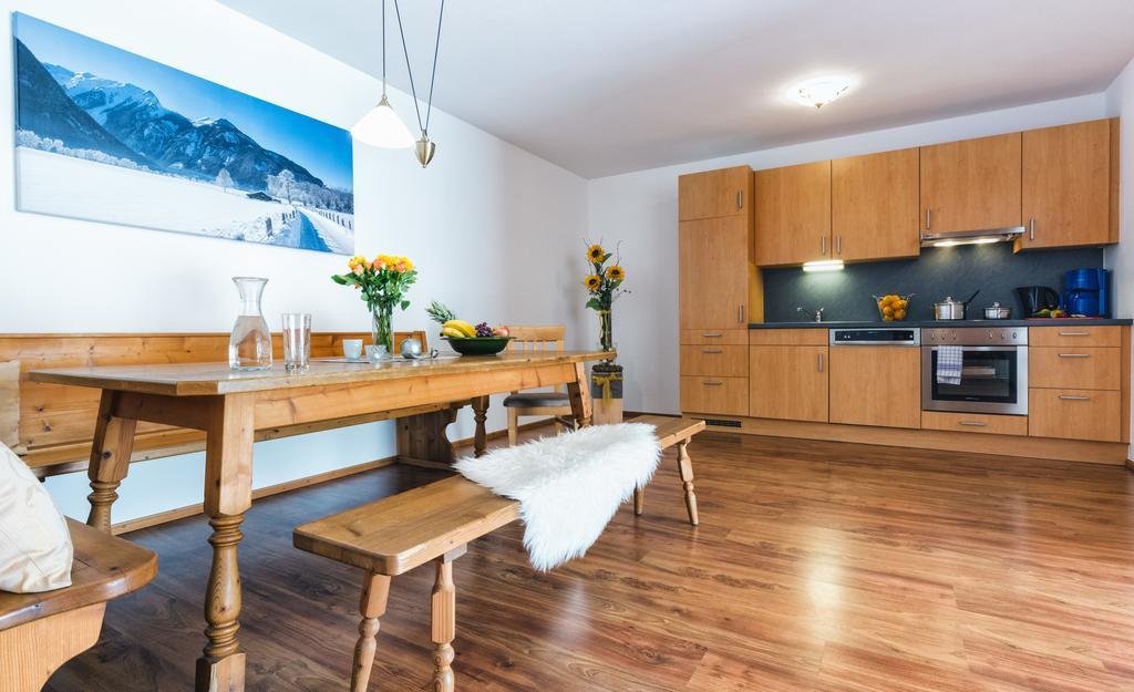 Apparthotel Alpenchalet Neukirchen am Grossvenediger Bagian luar foto