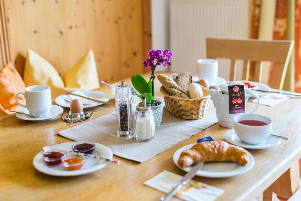 Apparthotel Alpenchalet Neukirchen am Grossvenediger Bagian luar foto